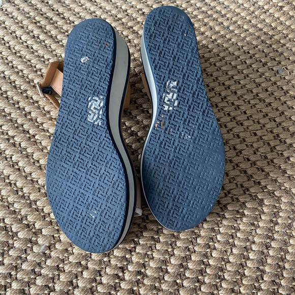 Tommy Hilfiger Collection Wedges - Picture 4 of 4